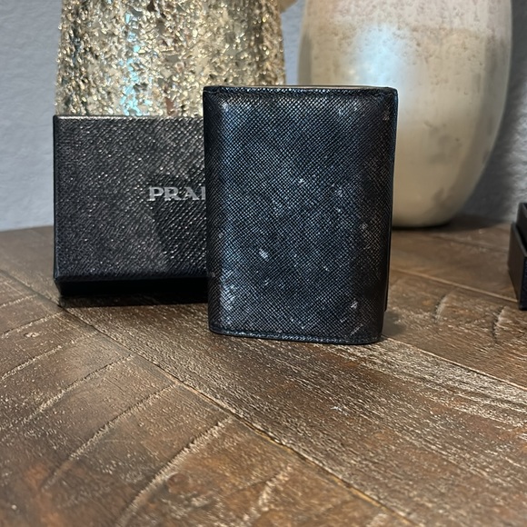 Prada trifold wallet. RARE. In excellent condition. Metallic silver and gold blk - Picture 3 of 11